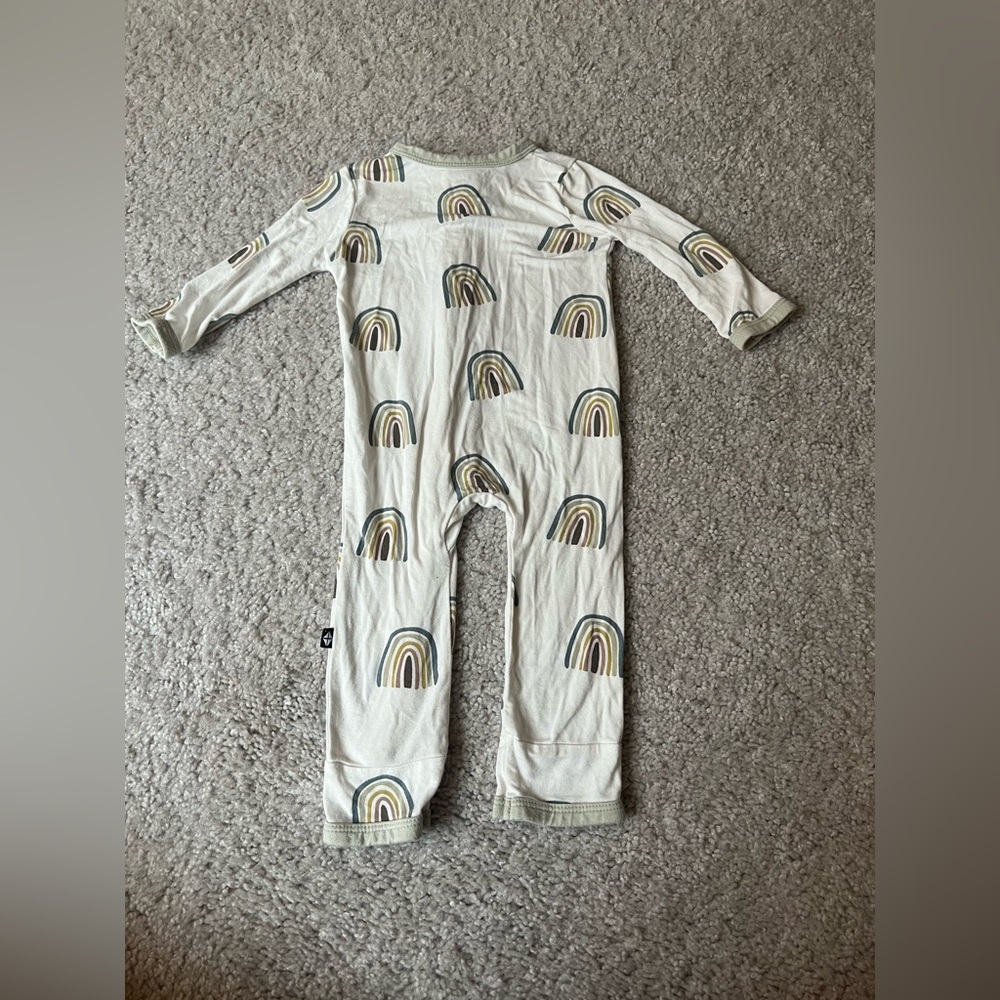 Kyte Baby Rainbow Zippered Rompers 3-6 Months - Picture 3 of 6